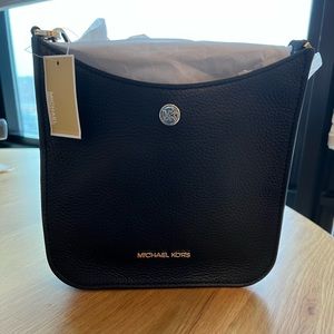 Brand new!! Michael Kors Briley Small Logo Messenger Bag
